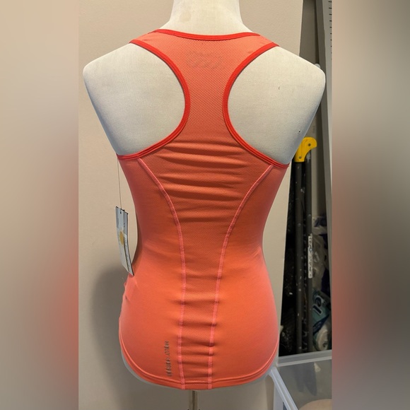 Helly Hansen NWT Pace Singlet activewear/Running top.,orange, UPF 30+. Size XS. - Picture 3 of 8